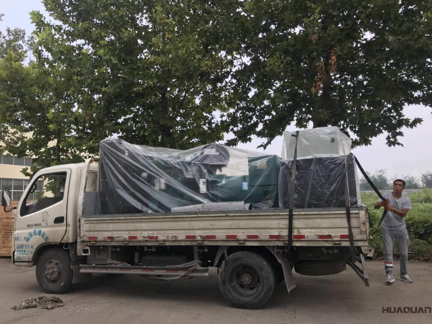 一臺(tái)480kw自動(dòng)化型柴油發(fā)電機(jī)組于9月10日發(fā)往江蘇